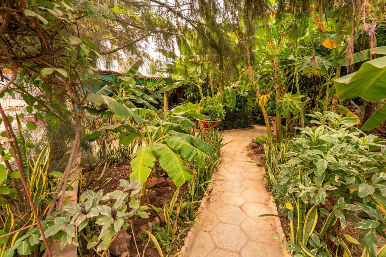 Auberge Africa Thiossane Saly Portudal Buitenkant foto